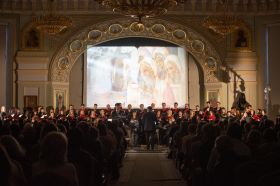 На благотворительном концерте Московского Синодального хора исполнили музыку современных композиторов