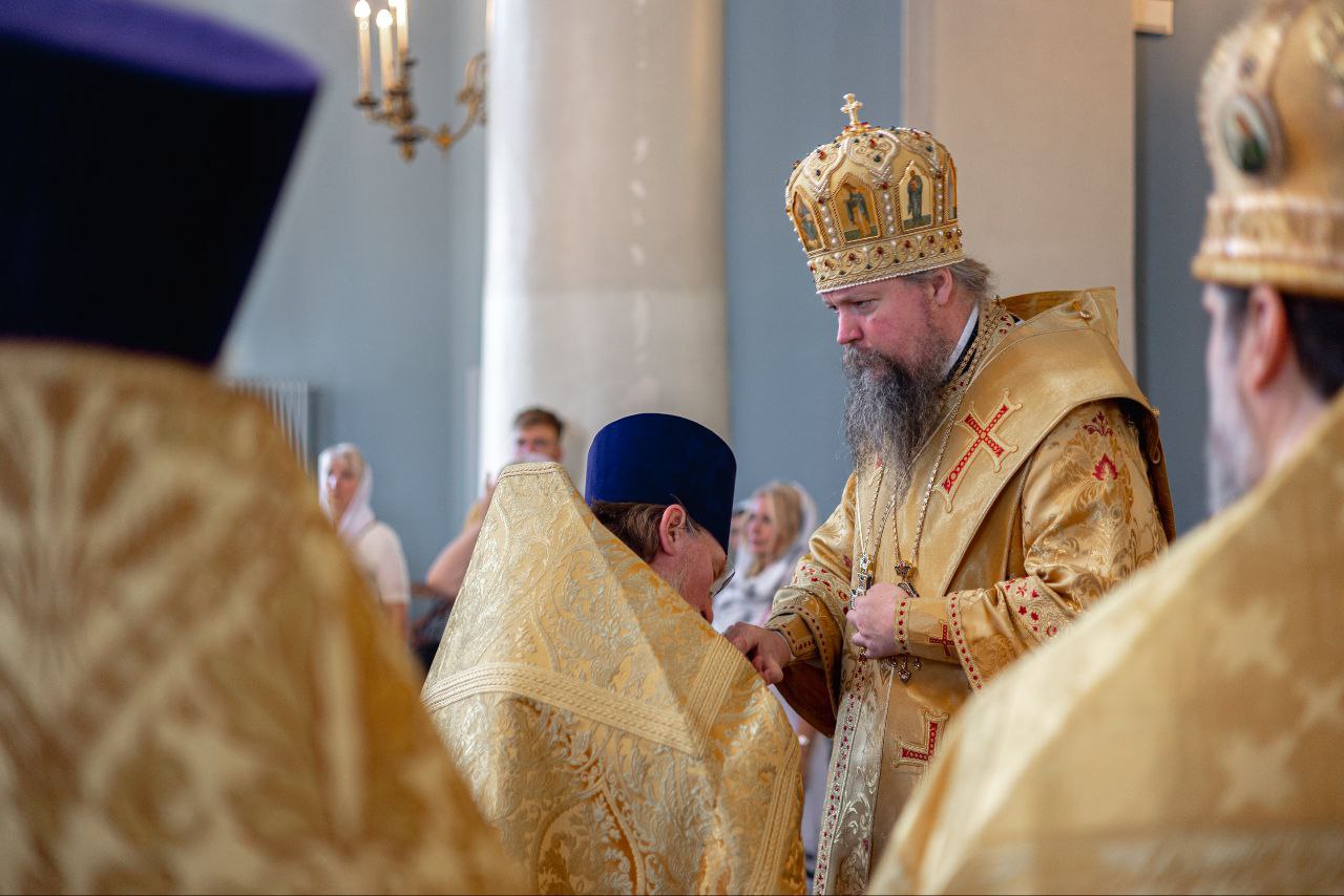 Дионисий Воскресенский епископ